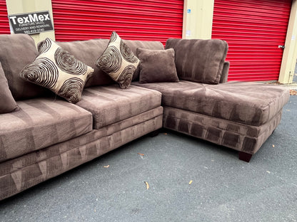 Brown 2Pcs Sectional w Swivel Chair